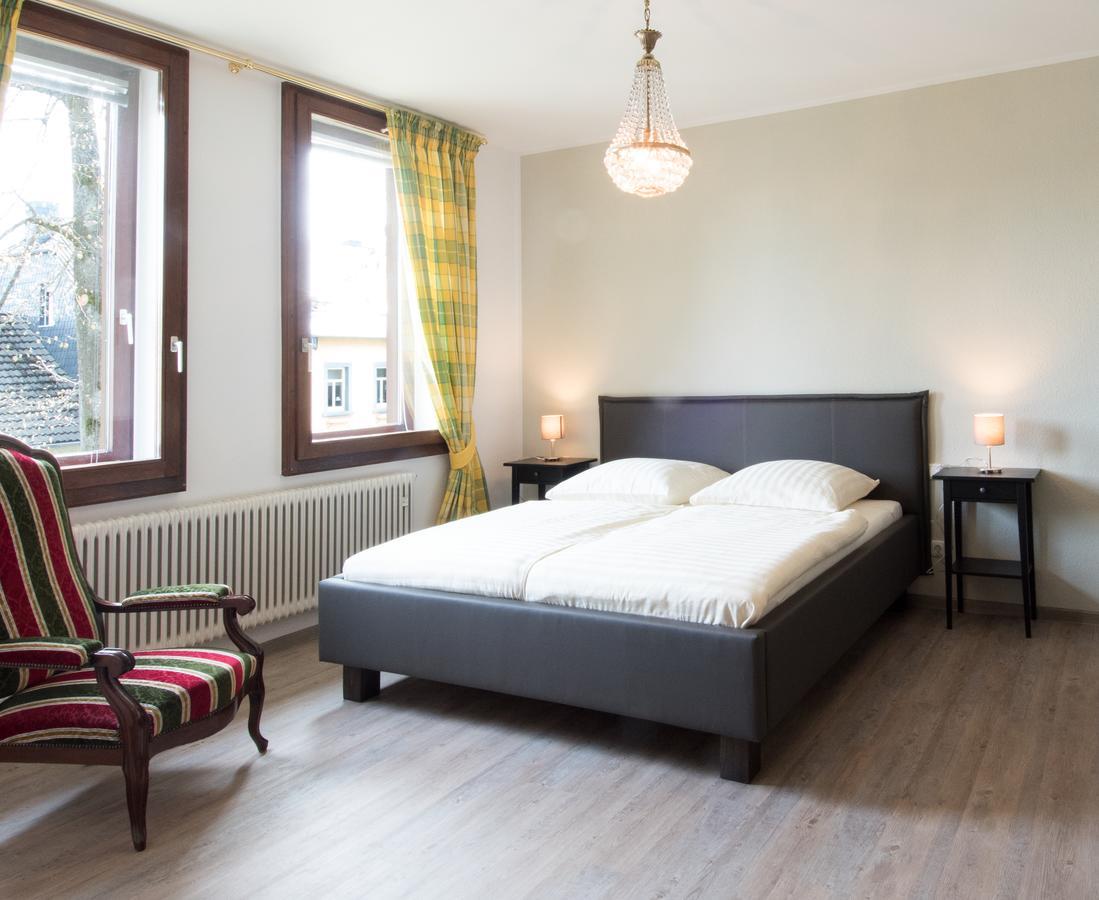 Bed and Breakfast Altes Forsthaus Мандершайд Экстерьер фото